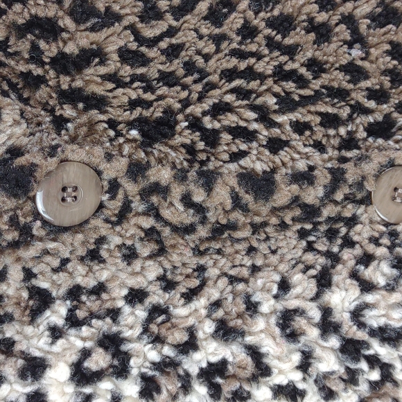 Coldwater Creek Brown Cream Cheetah Leopard Animal Print Fleece Faux Fur BU Vest - Picture 3 of 11